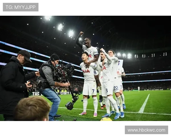 孙兴慜 vs 马内:进攻效率与战术角色差异 孙兴慜 vs 马内:进攻效率与战术角色差异